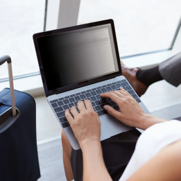 Filtro de privacidad Mobilis 13,3 con fijación magnética